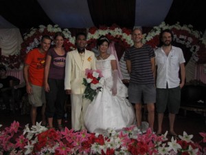 Wij, het bruidspaar en de Crew