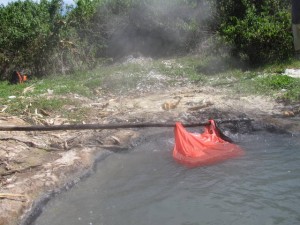 Koken in een hot spring.