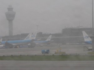 Met echt Nederlands weer komen we aan.